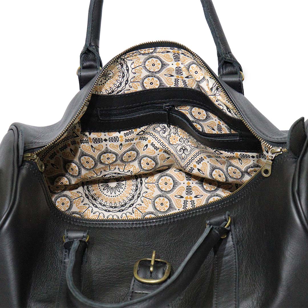 Nava Handcrafted Leather Travel Bag | Ebony Black