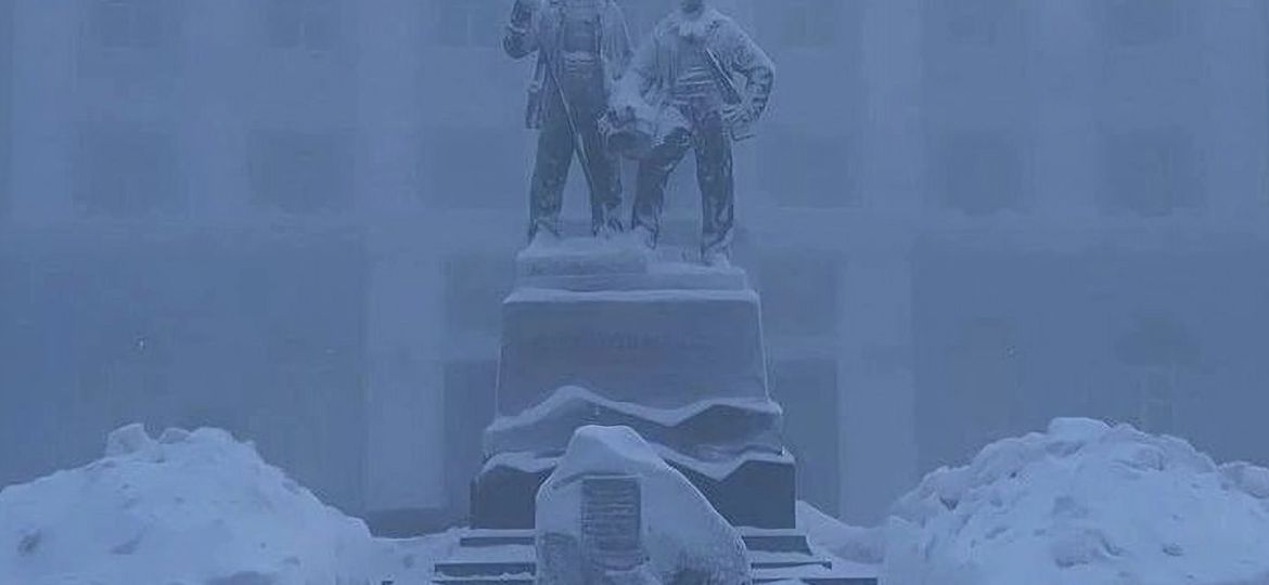 Cover-How Winter Doomed Napoleon and Hitler- Russian winter