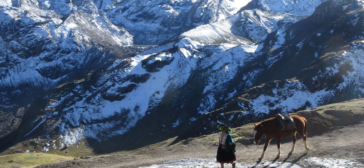 Cover-Life-at-altitude-Above-the-Clouds-Peruvian-Andes--Photo-Essay